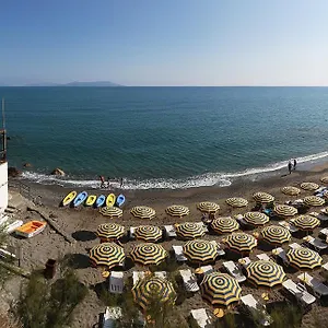 Vrclub - Ridente Hotel